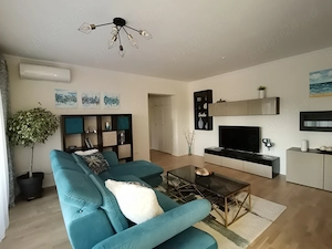 Apartament cu 3 camere, direct prorietar, complet utilat, cu un loc de parcare inclus. - imagine 3