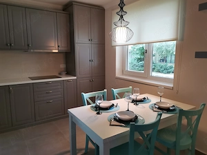 Apartament cu 3 camere, direct prorietar, complet utilat, cu un loc de parcare inclus. - imagine 6