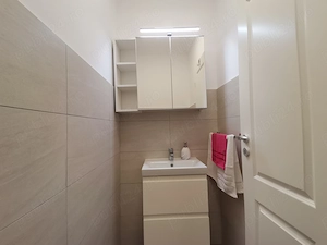 Apartament cu 3 camere, direct prorietar, complet utilat, cu un loc de parcare inclus. - imagine 14