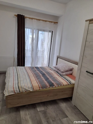 Apartament 2 camere semidecomandat,  5 min METROU PIPERA - imagine 3
