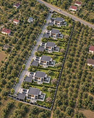 Teren intravilan 5.050 mp Tomesti Chicerea | P+2E | casa sau parcelare - imagine 2