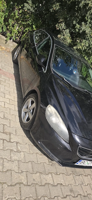 Vanzare volvo V40 D2 2012 - imagine 2