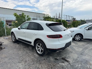 2017 Porsche Macan 2.0T R4 252 CP - imagine 4