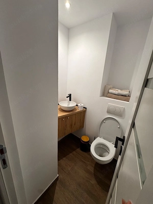 Apartament 3 camere decomandat, 94,1 mp cu balcoane, renovat integral   Central, Ploiești - imagine 4