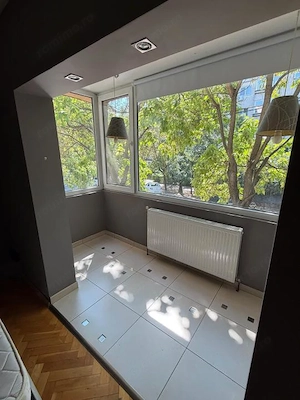83,9 mp | 3 camere complet decomandat | Etaj 1 | Renovat complet | Soarelui - imagine 9