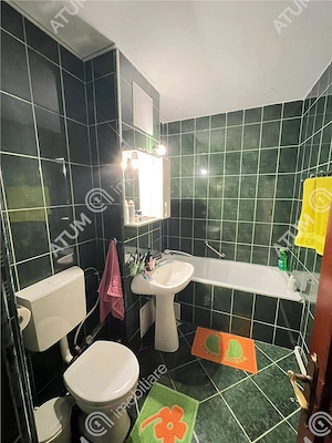 Apartament 3 camere decomandate 2 bai zona Vasile Aaron Sibiu - imagine 8