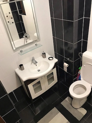Inchiriez apartament 2 camere, loc parcare inclus - imagine 4