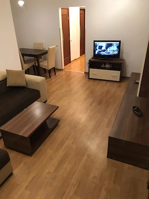 Inchiriez apartament 2 camere, loc parcare inclus - imagine 2