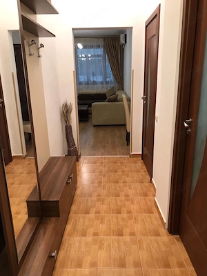Inchiriez apartament 2 camere, loc parcare inclus - imagine 9