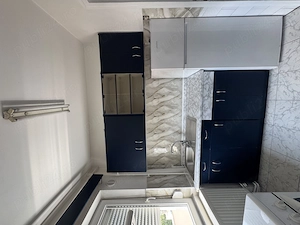 Proprietar - vind apartament 3 camere decomandate central