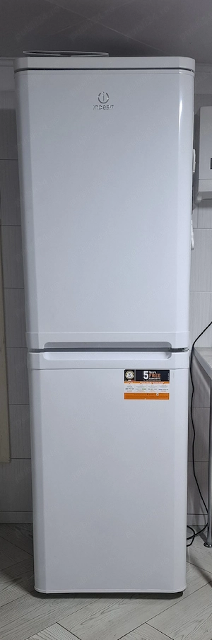combina Indesit