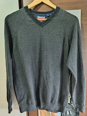 Bluzon Superdry V-Neck Jumper,  Size M, 100% Cotton