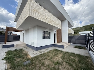 Casă tip duplex, unitate individuală, construcție nouă – Dream House