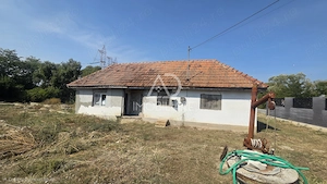 Casa si teren intravilan 1672 Mp la strada principala Pojogeni, Targu Carbunesti - imagine 7