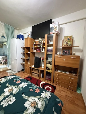 Vanzare Garsoniera, cartier Aviatiei, etaj 1, mobilata si utilata - imagine 2