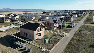 Casă la roșu cu 5 camere în Aluniș, județul Arad – ideală pentru o familie! - imagine 3