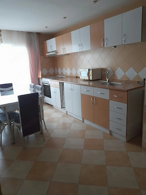 Inchiriez apartament 2 camere decomandate