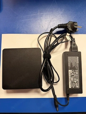 Asus NUC12WSK Intel core i3-1220P