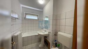  Apartament de vânzare – 3 camere, etaj 1, Micro III  - imagine 7