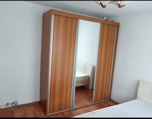 Se oferă spre închiriere apartament 2 camere, etaj 1,c.t.,termopane,ht mobilat .zona moll Carrefour  - imagine 4