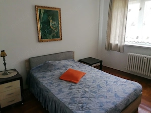 Închiriez apartament cu 3 camere  - imagine 2