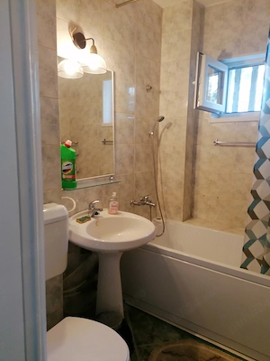 Închiriez apartament cu 3 camere  - imagine 5