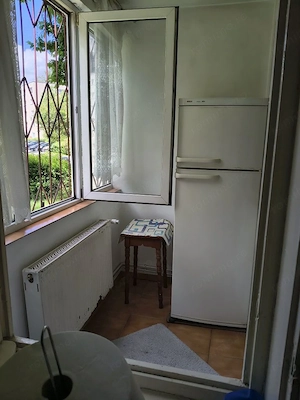 Închiriez garsonieră pe Str Soarelui Nr 8 - imagine 6