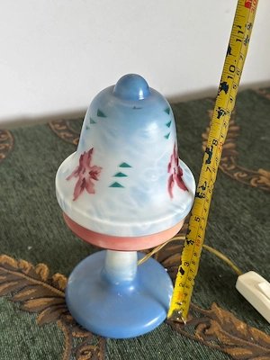 Lampă vintage de veghe din sticlă satinată 