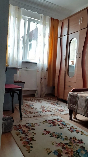 Vând apartament cu 3 camere, etaj 1,  Focșani - Sud