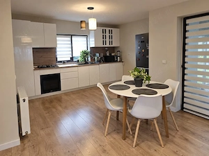 Vila superba de inchiriat, Dealul cu Tei, Doicesti - 650euro - imagine 5