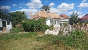 Teren cu casa batrineasca in gagesti sat pietrosa - imagine 2