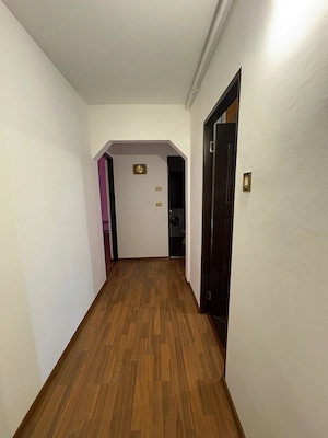 Închiriere apartament 2 camere decomandate Codlea  - imagine 6