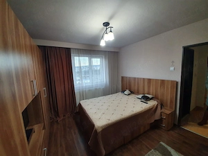 Inchiriez apartament 2 camere + living - imagine 7