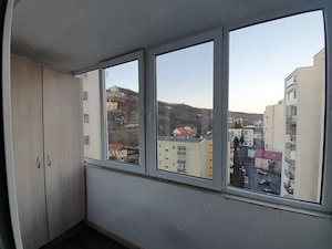 Inchiriez apartament 2 camere + living - imagine 4