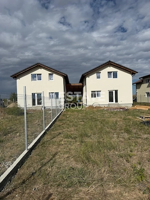 Duplex cu 4 camere despartit prin carport in Mosnita Noua! - imagine 13