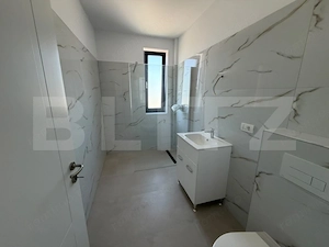 Apartament cu 4 camere, 90 mp, zona Centru - imagine 2