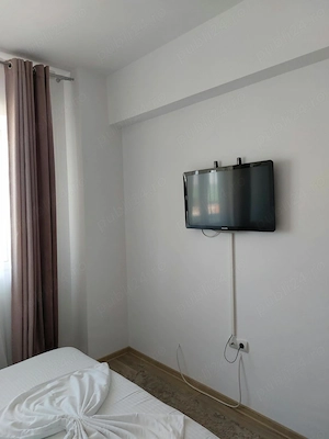 Ofer spre închiriere apartament 3 camere, bloc Moonlight,  Mamaia - imagine 4