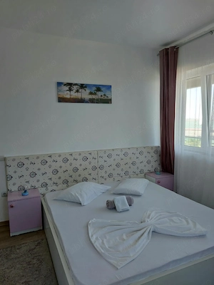 Ofer spre închiriere apartament 3 camere, bloc Moonlight,  Mamaia - imagine 3