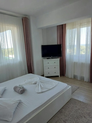 Ofer spre închiriere apartament 3 camere, bloc Moonlight,  Mamaia - imagine 2