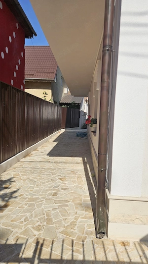 Inchiriez apartament de 2 camere semidecomandata pe Callatis zona Garii! - imagine 10