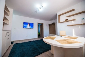 Proprietar | 3 camere | Etaj 1  Boxă | 30