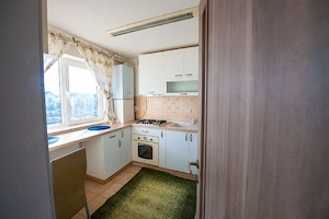 Proprietar | 3 camere | Etaj 1  Boxă | 30 - imagine 3