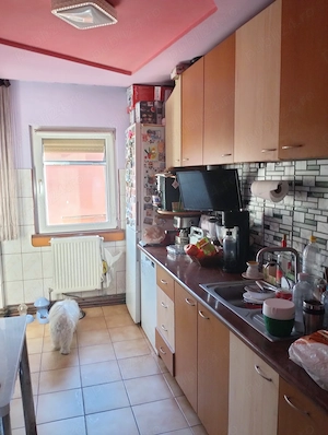Vând apartament 3 camere  - imagine 3