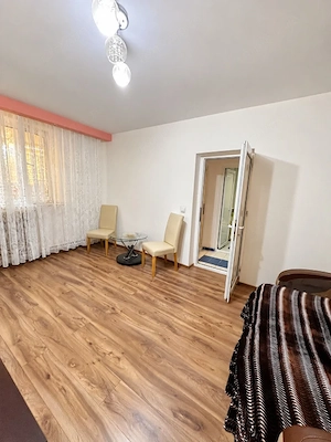 Apartament 2 camere, 40.19 mp, zona Rovine - imagine 2