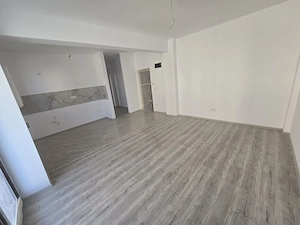 Bloc NOU cu lift. Langa ESO si Profi. Decomandat. Terasa mare - imagine 3