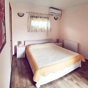 Afacere la cheie: Pensiune cu 8 camere și apartament la mansardă, afacere funcțională în Mamaia Sat  - imagine 5