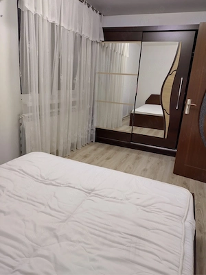 Vand apartament 3 camere Craiova