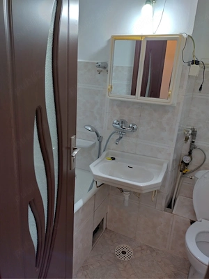 Vand apartament 3 camere Craiova - imagine 2