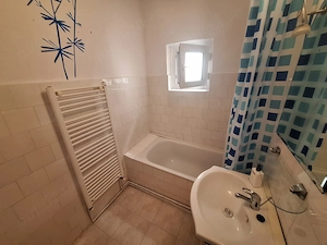 Apartament 3 cam. decomandat, 74 mp, 2 intrări separate, centrala, boxa proprie, investiție  - imagine 16