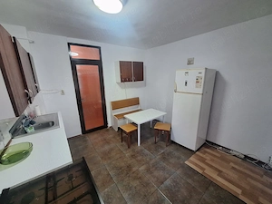 Apartament 3 cam. decomandat, 74 mp, 2 intrări separate, centrala, boxa proprie, investiție  - imagine 10